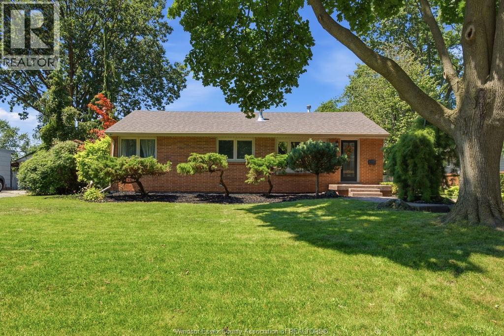 251 ST. MARKS ROAD, Tecumseh