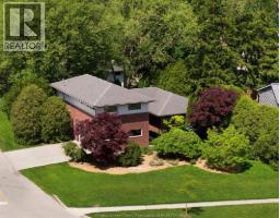 382 Barry, MLS 26012384
