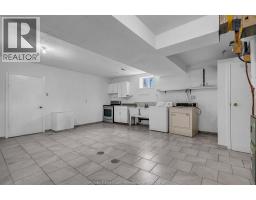 3818 WOODWARD - 32