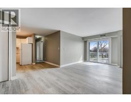 44 ROBSON ROAD UnitNo. 303 - 6