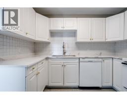 44 ROBSON ROAD UnitNo. 303 - 7