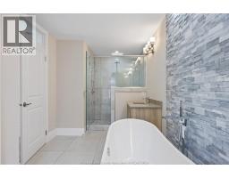 18 WOODLAND STREET - 24