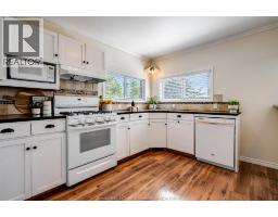 389 Erie View - 17