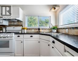 389 Erie View - 19