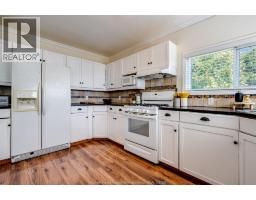 389 Erie View - 20