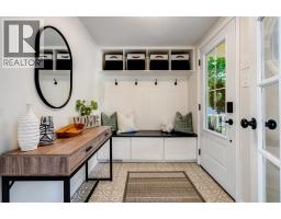 389 Erie View - 9