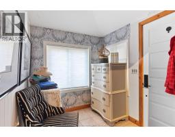 125 CRYSTAL LANE - 10