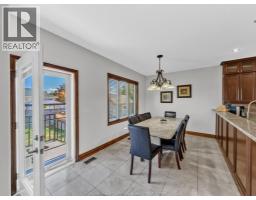 118 REMO CRESCENT - 12