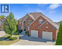 118 REMO CRESCENT - 2