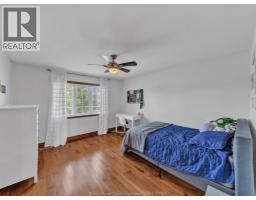 118 REMO CRESCENT - 23