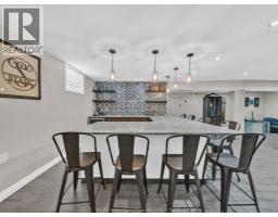 118 REMO CRESCENT - 36