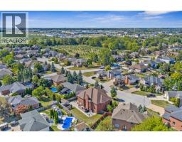 118 REMO CRESCENT - 42