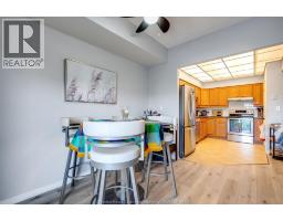 315 Village Grove UnitNo. 305 - 12