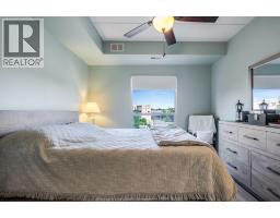 315 Village Grove UnitNo. 305 - 14