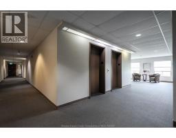 315 Village Grove UnitNo. 305 - 27