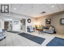 315 Village Grove UnitNo. 305 - 29