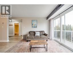 44 ROBSON ROAD UnitNo. 216 - 15