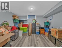 6 Summerville AVENUE - 32
