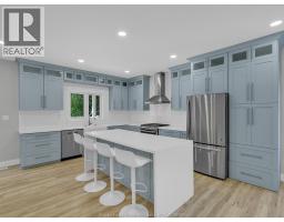 157 GLOUCESTER DRIVE - 14