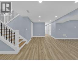 157 GLOUCESTER DRIVE - 32