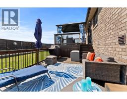 377 PIROLI CRESCENT - 36