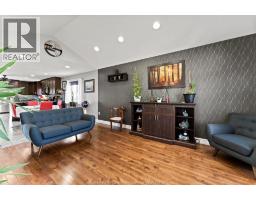 377 PIROLI CRESCENT - 6