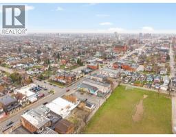 1092 WYANDOTTE STREET East - 6