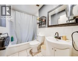 122 TALBOT ST. S - 24