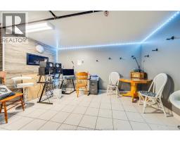 122 TALBOT ST. S - 26
