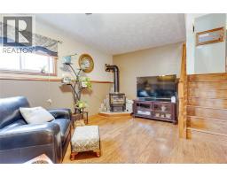 18 AZAR AVENUE - 32