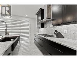 570 ORCHARD CRESCENT - 10