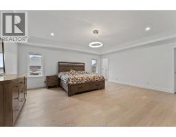 570 ORCHARD CRESCENT - 21