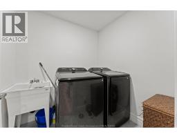 570 ORCHARD CRESCENT - 31