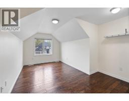 1335 MAPLE - 25