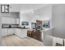 1899 CASTLETON AVENUE - 9