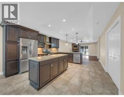 640 COMMISSO CRESCENT - 8