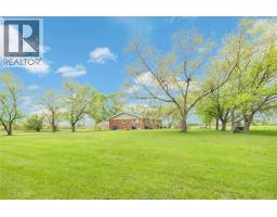 4650-4666 CABOTO DRIVE - 27