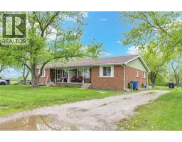 4650-4666 CABOTO DRIVE - 6