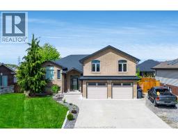 924 Driftwood CRESCENT - 1