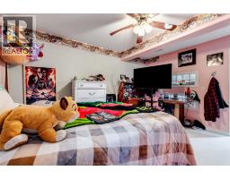 924 Driftwood CRESCENT - 27