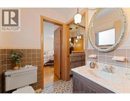 2360 LEONARD ROAD - 22