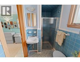 2360 LEONARD ROAD - 28