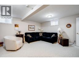 653 McNaughton AVENUE West - 26