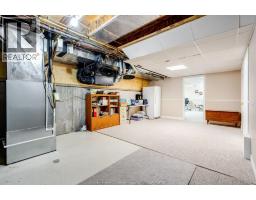 653 McNaughton AVENUE West - 31