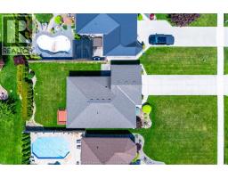 653 McNaughton AVENUE West - 49