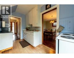 1366 Dufferin PLACE - 9