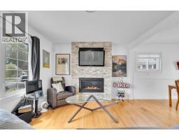 1042 EDWARD AVENUE - 16