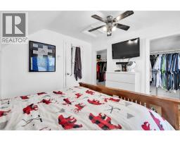 1042 EDWARD AVENUE - 23