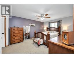 398 THORN RIDGE CRESCENT - 25