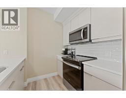 728 BROWNSTONE UnitNo. 610 - 13